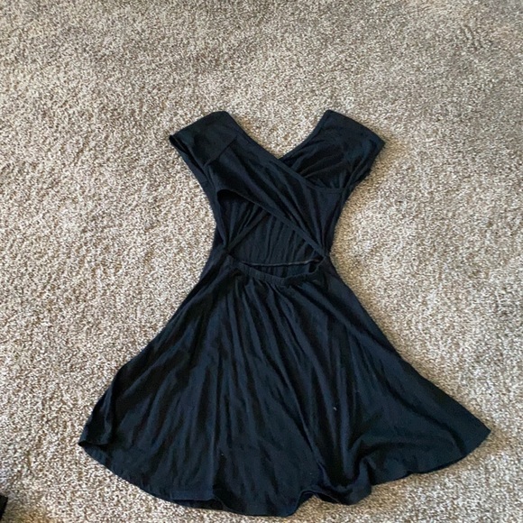 Black stretch dress size S. Cut out in back - Picture 2 of 4